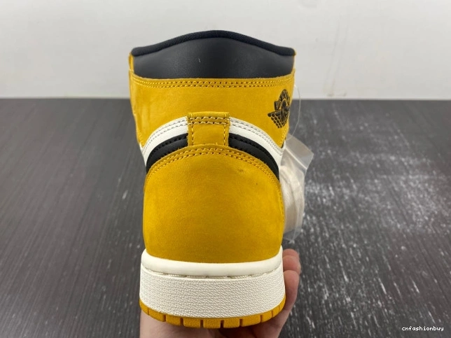 High Ochre Air Yellow OG Jordan DZ5485-701 1 0813